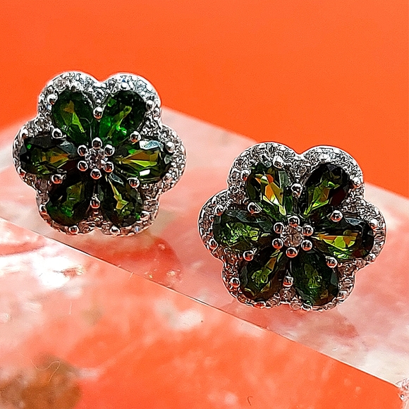 Natural Chrome Diopside & CZ 925‎ Sterling Silver Earrings - Picture 4 of 8
